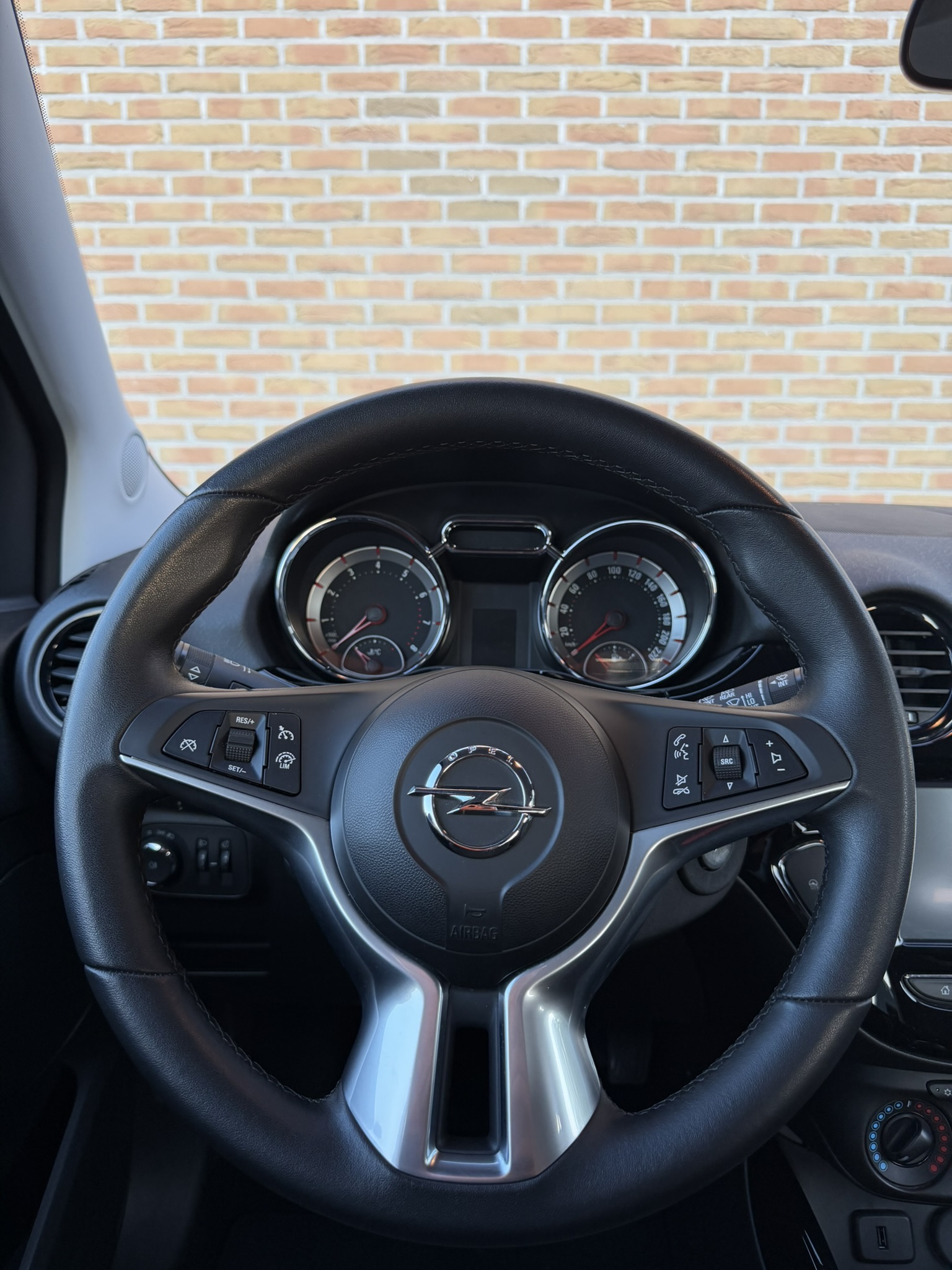 OPEL ADAM 1.2i JAM